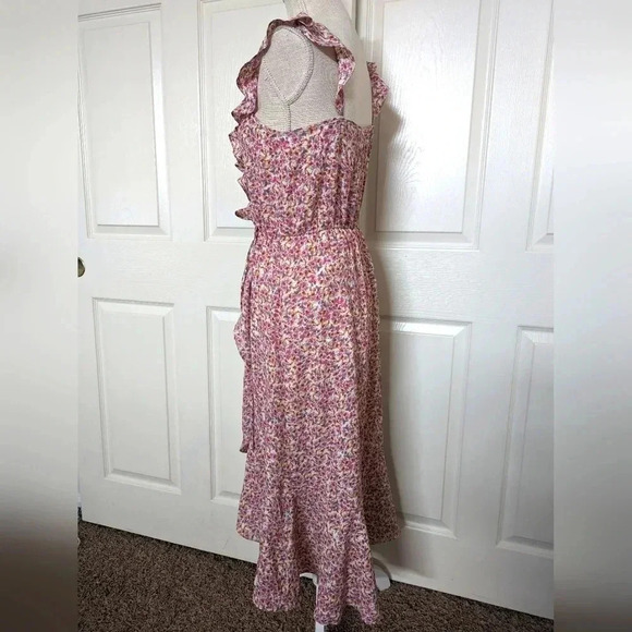 Socialite Floral Hi-low Ruffle Dress - Picture 4 of 6